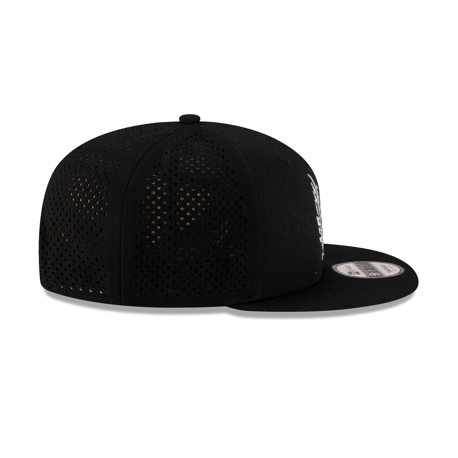New Era Cap Laurel Wreath Black 9FIFTY Snapback Hat